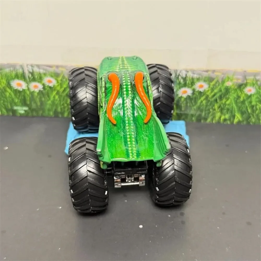 Custom Monster Jam Hot Wheels Dragon 1:64 Monster Truck Body Swap